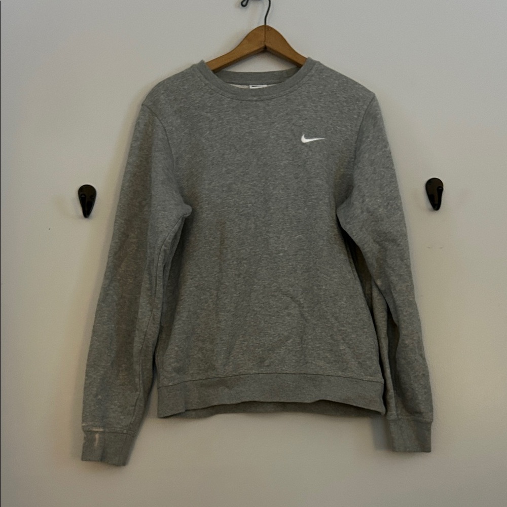 Nike Heather Gray Crewneck Sweatshirt